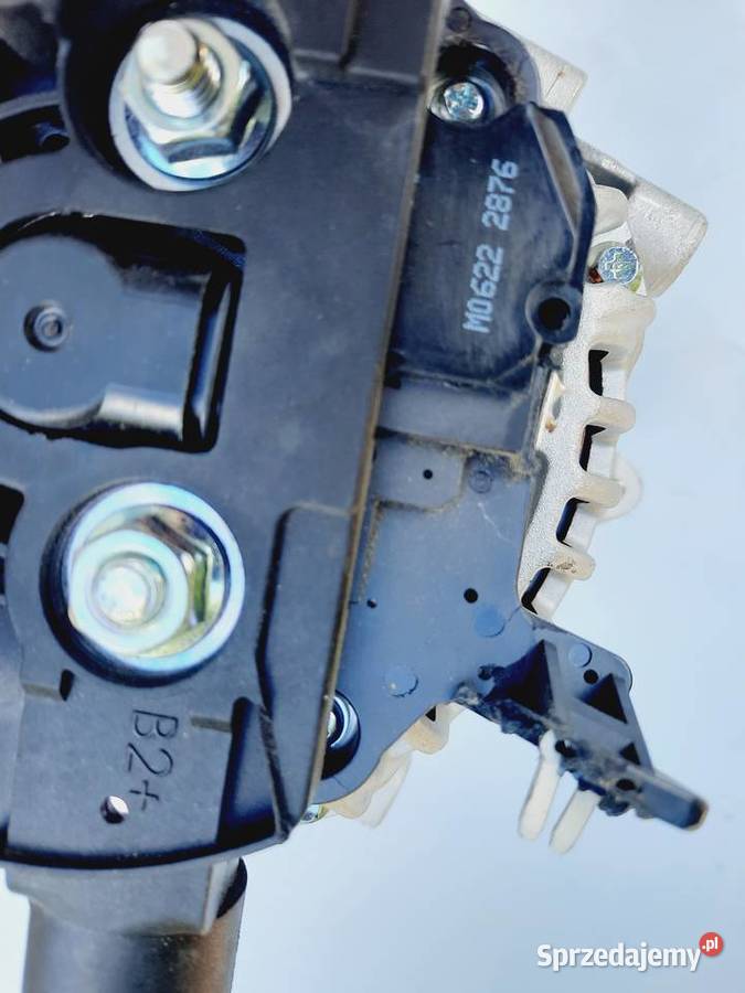 Alternator Hella 8EL012426081 uszkodzony wtyk osobowe Pozostałe Pozostałe Szczerbice