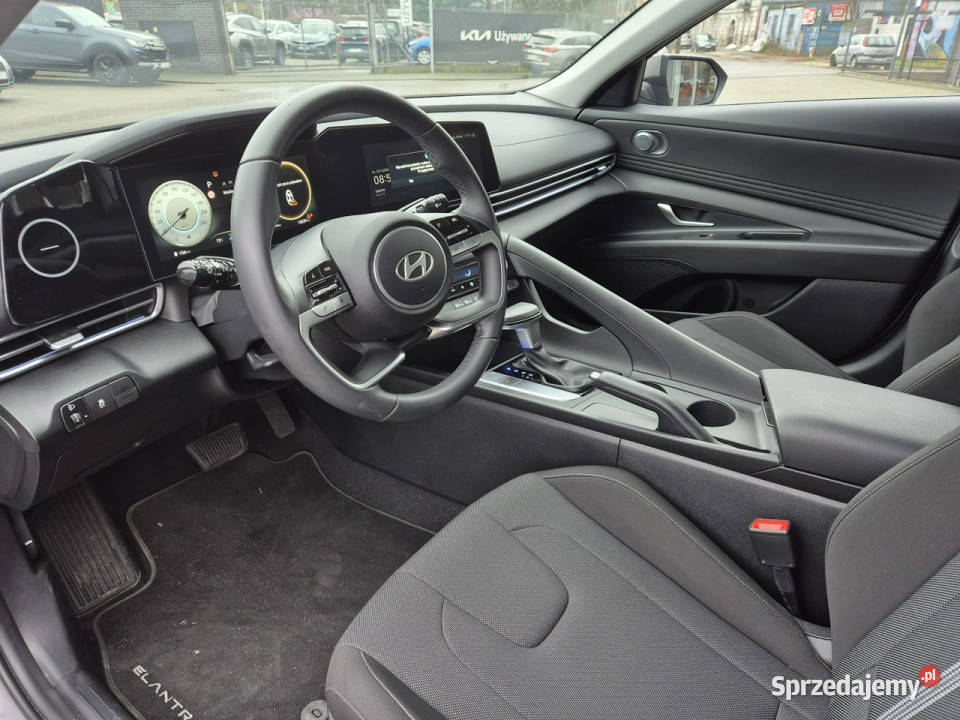 Hyundai Elantra 16 MPI 6AT 123 WersjaModern światła przeciwmgielne Łódź