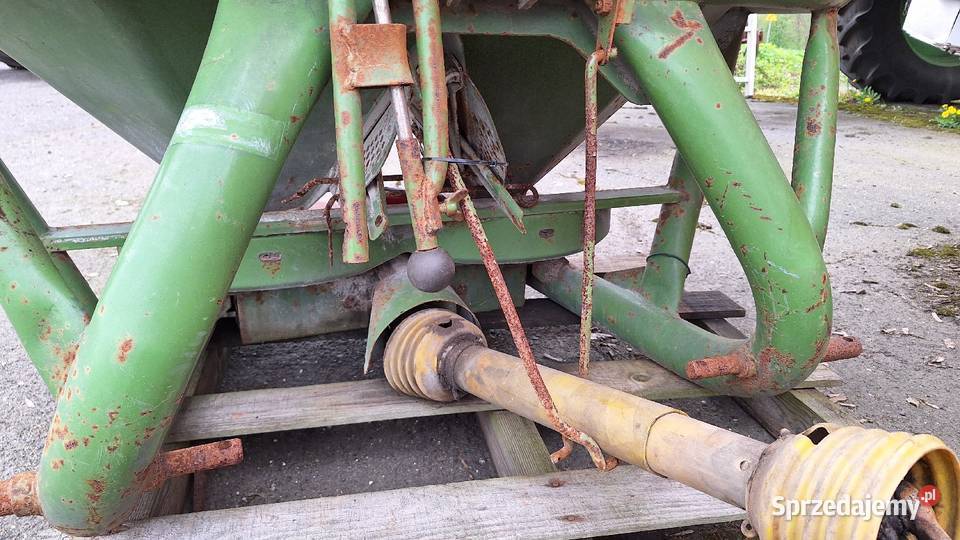Rozsiewacz do nawozów Amazone E 602