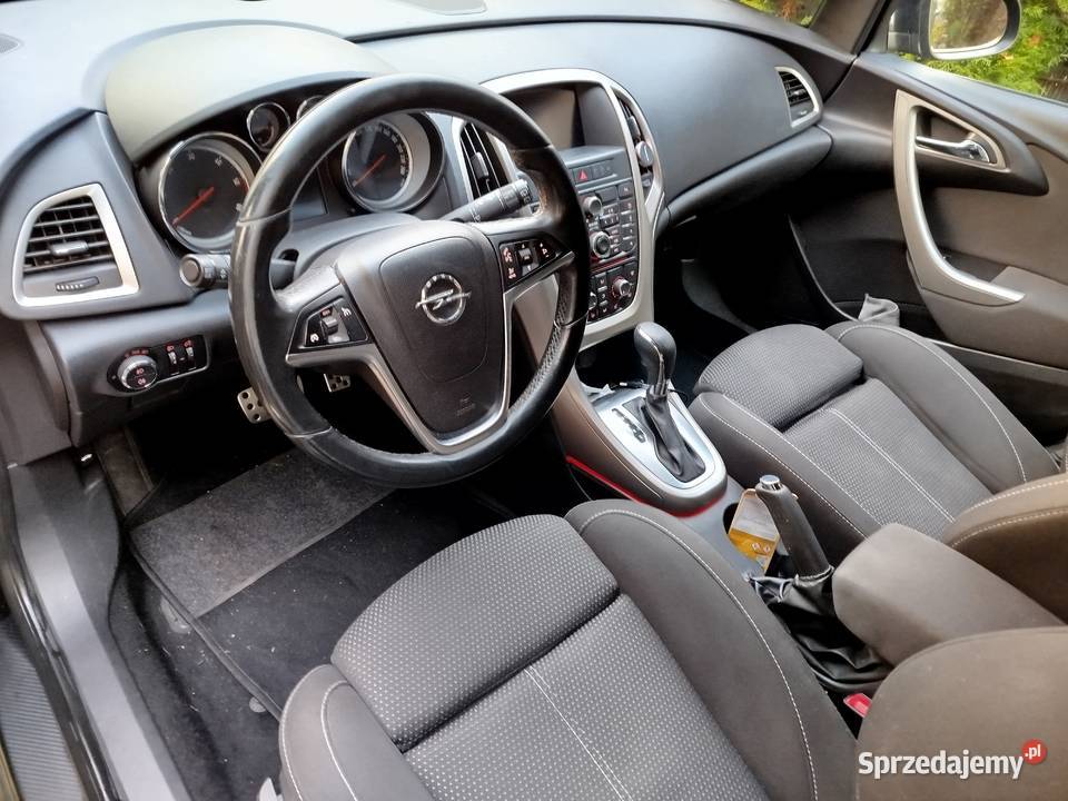 Opel Astra J kombi 2012 r 20 CDTI automat radio śląskie