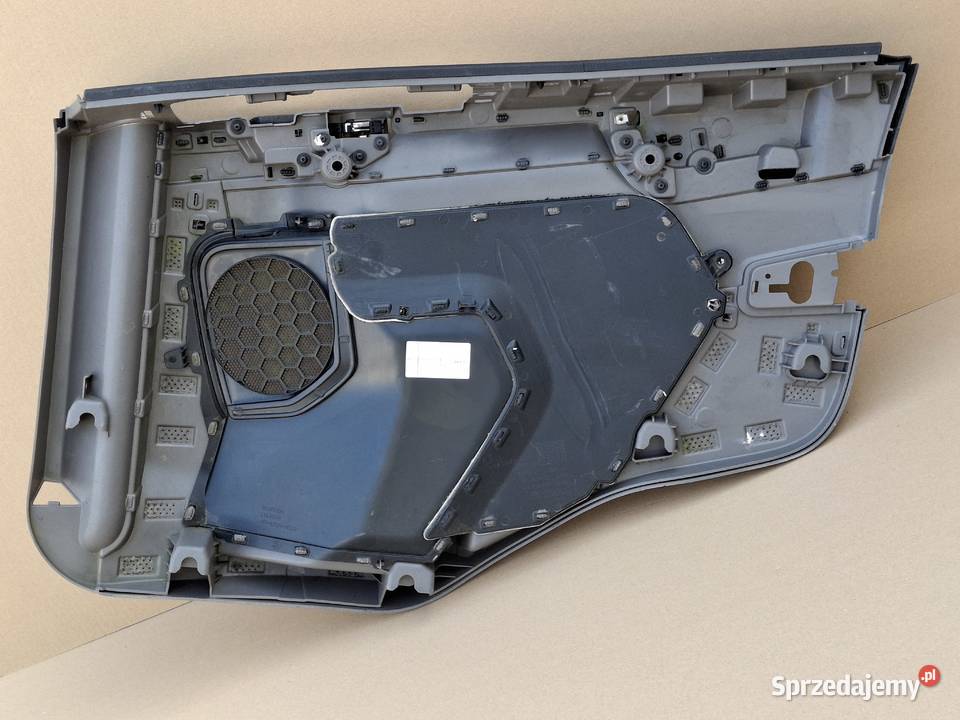 SCANIA RS NGS G P BOCZEK DRZWI LEWYCH TAPICERKA Bieleń