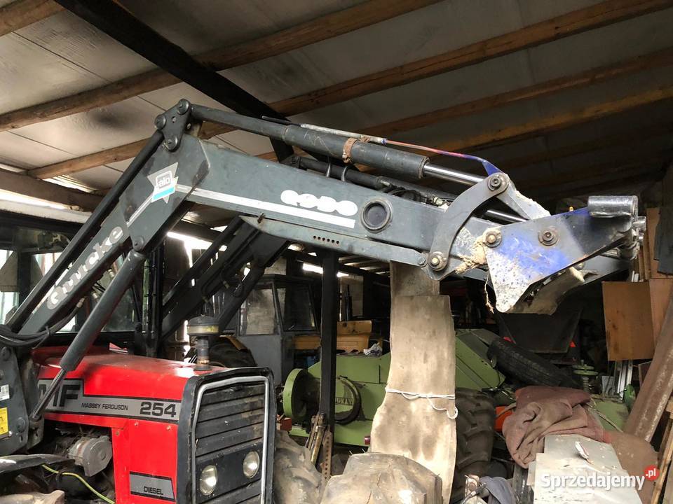 Massey Ferguson 254