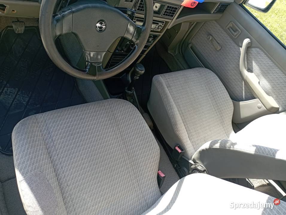 Opel Kadett E 16i Rok produkcji 1995 Humniska