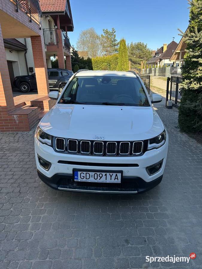 Jeep Compass bezwypadkowy salon Polska benzyna Rębiechowo sprzedam