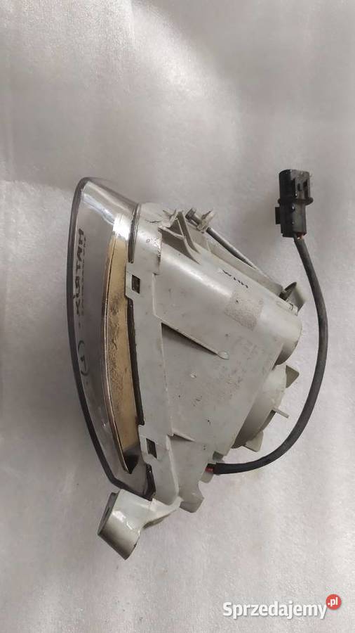 Hyundai MATRIX 2001 2003 2005 HALOGEN LEWY Byków
