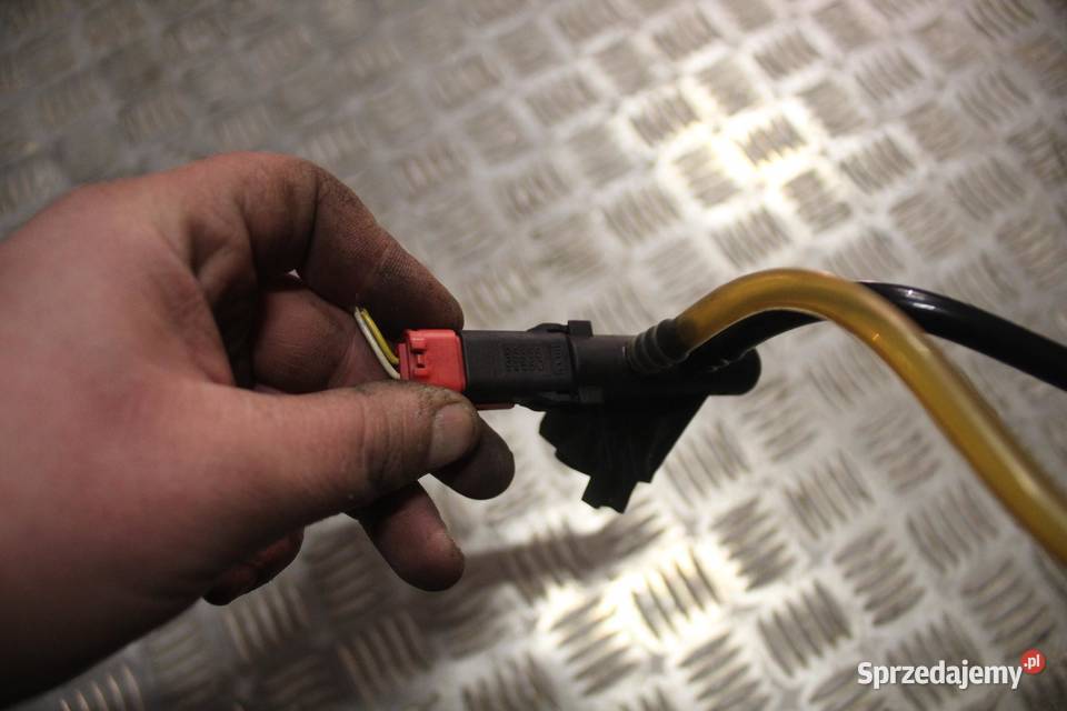 ROZDZIELACZ PALIWA PRZEWÓD PEUGEOT 307 20 HDI