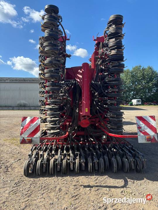 SIEWNIK HORSCH PRONTO 9 DC pomorskie Różyny