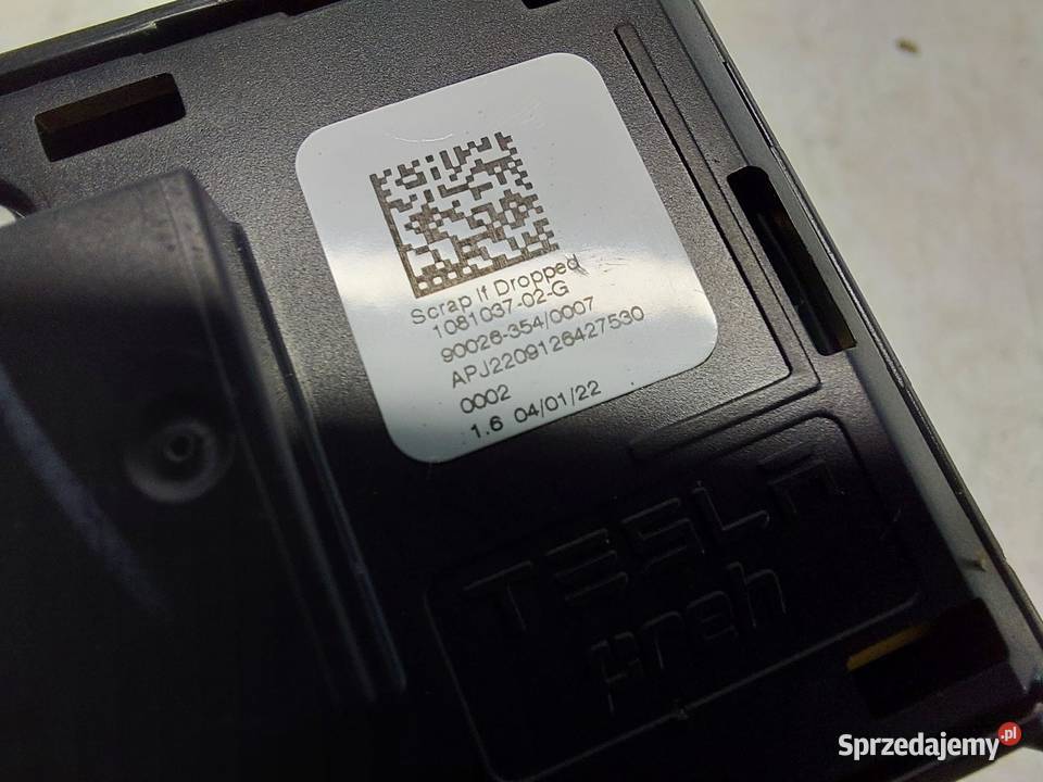 TESLA MODEL Y 2022r PRZEŁĄCZNIK PODNOŚNIK SZYB