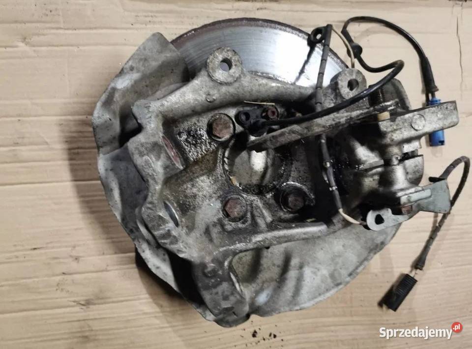 Zwrotnica piasta lewy przód BMW e39 Żory