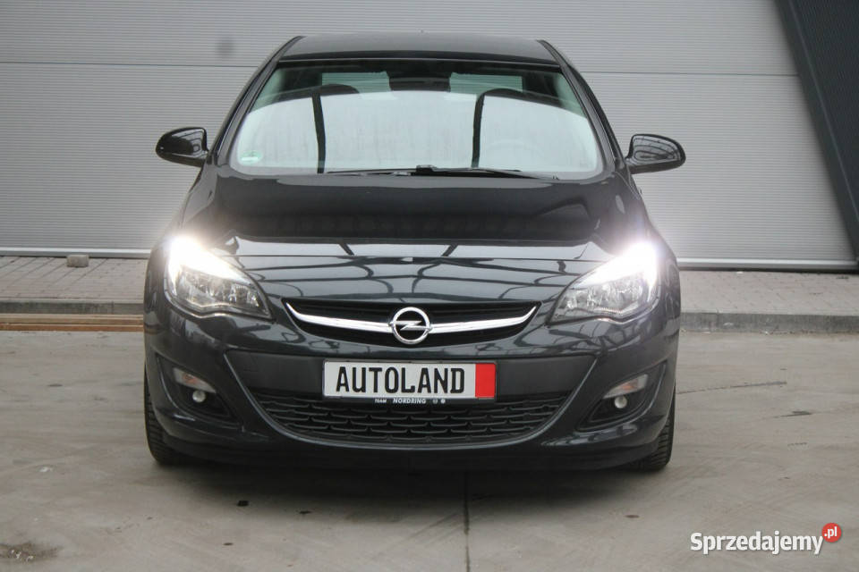 Opel Astra ACTIVEOryginalny lakierMaly czujnik zmierzchu sprzedam