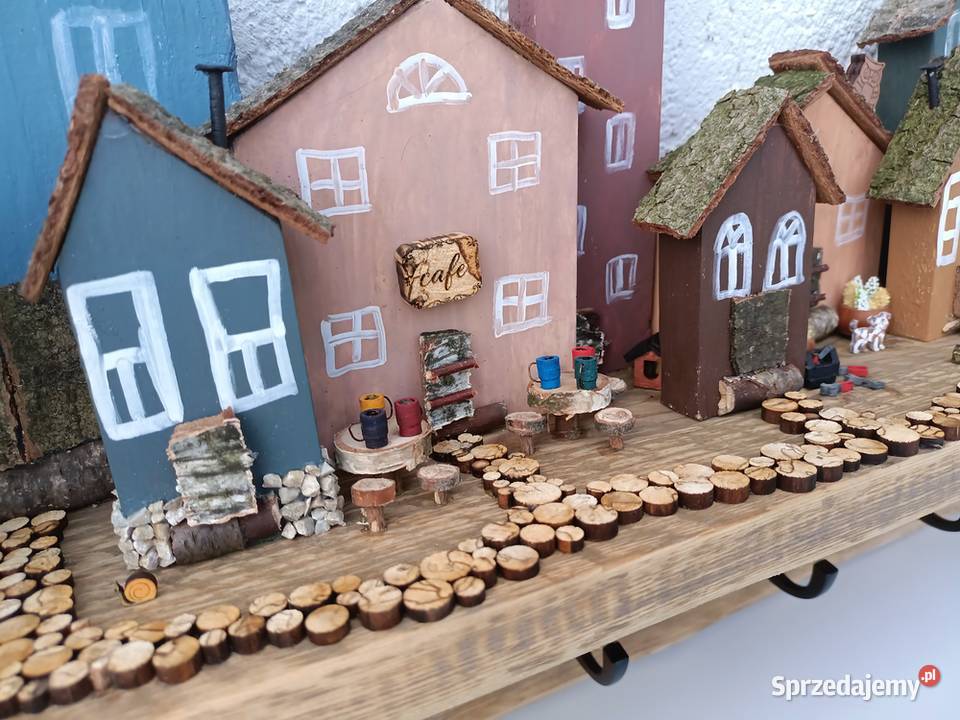 Drewniany wieszak handmade na ubrania z Elbląg