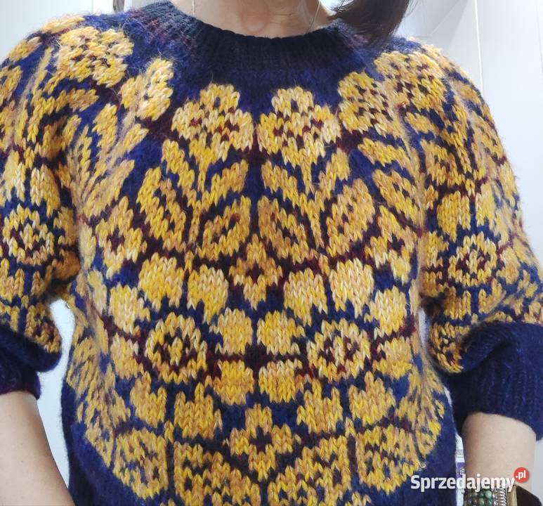 Bluzeczka damska robiona na drutach żakard