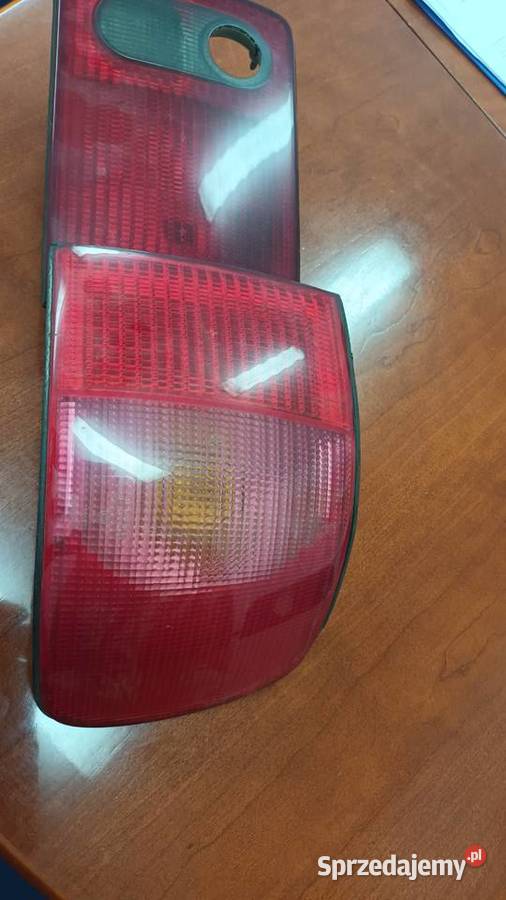 Lampy tylne A8 D2 prawa strona KOMPLET Lampy tylne Lampy tylne Starogard Gdański