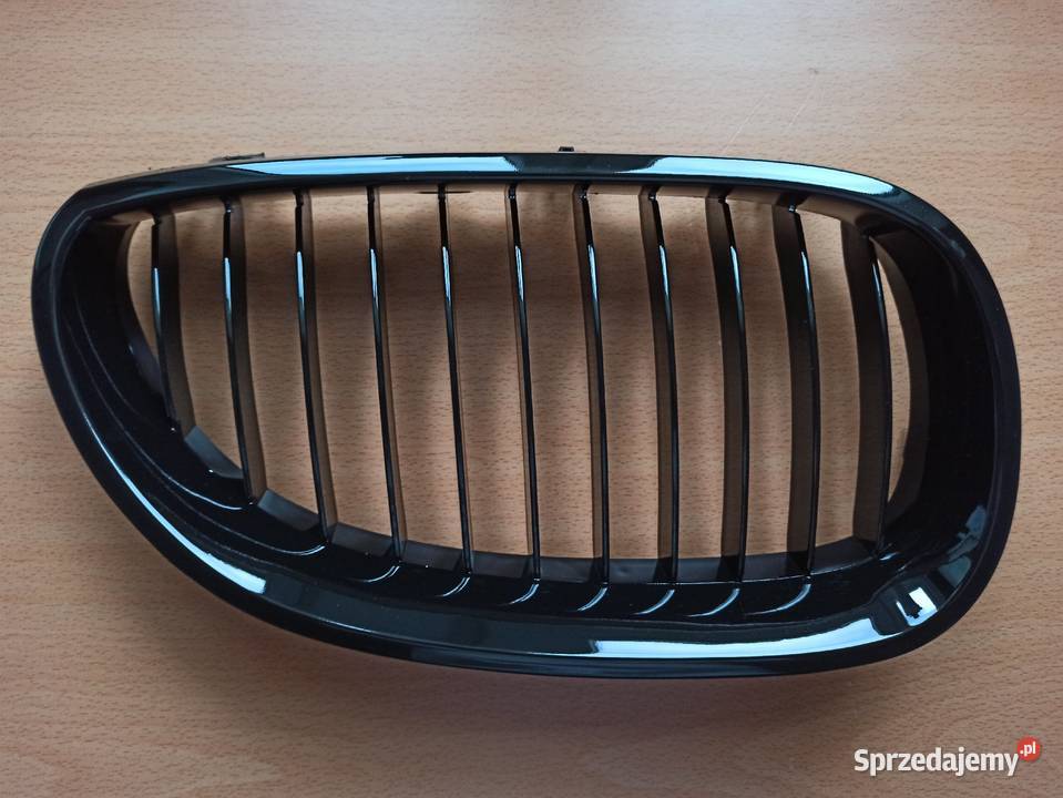 Nowe nerki czarny połysk BMW E60 E61 grill Motoryzacja Łódź