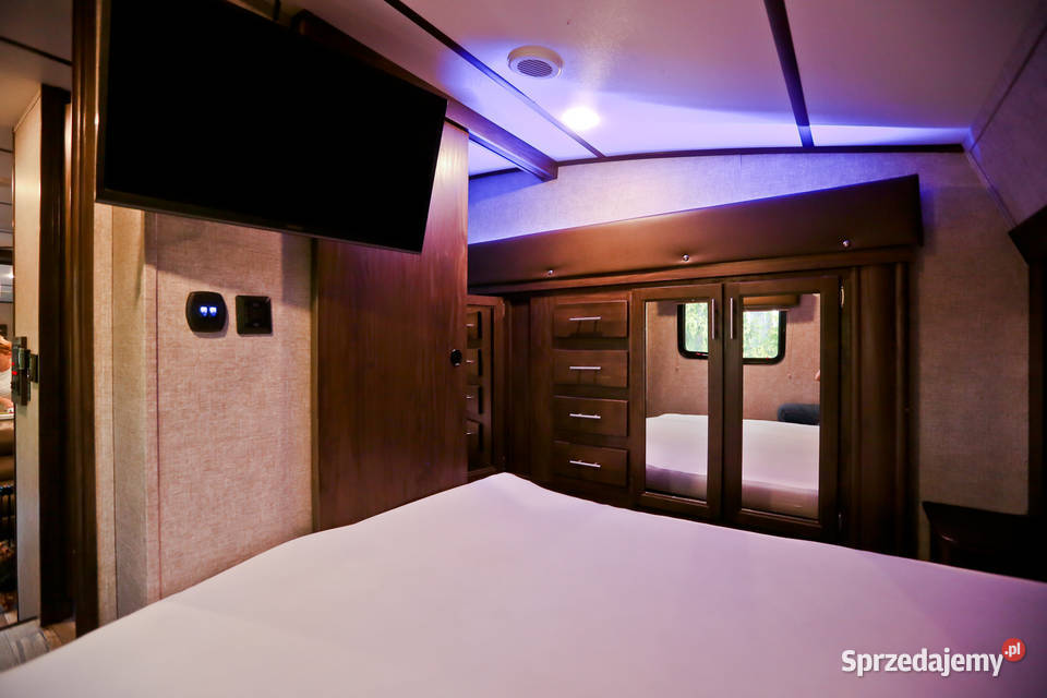 Naczepa kampingowa Arctic Wolf