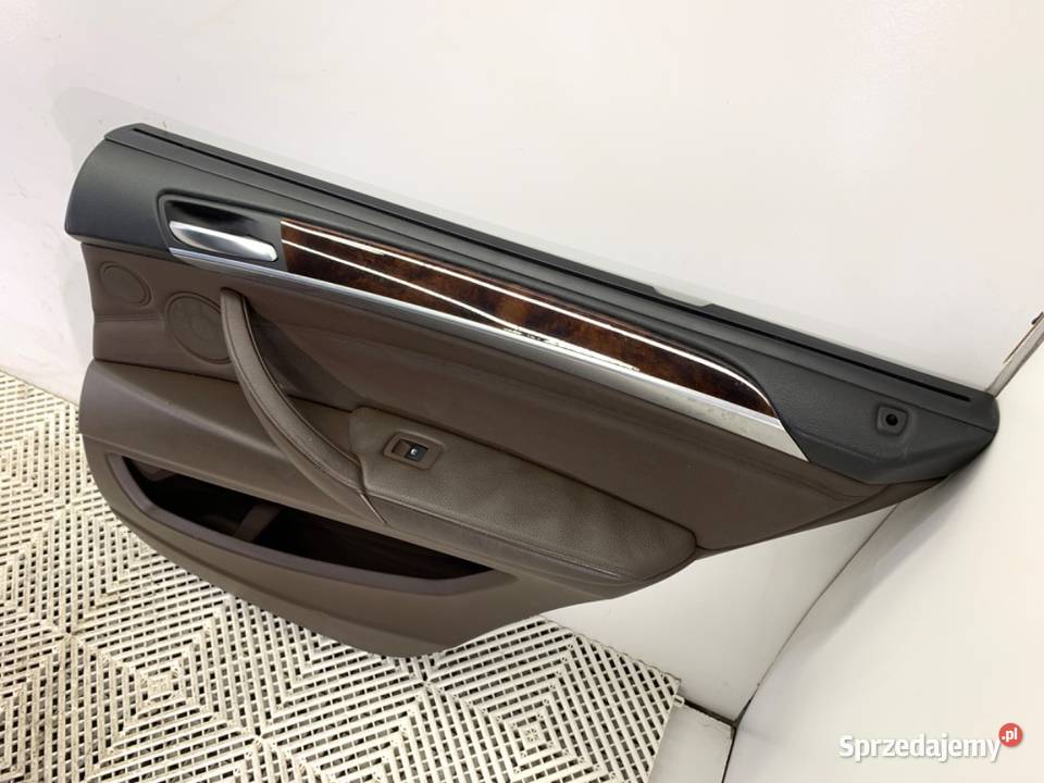 BOCZEK DRZWI TYŁ PRAWY BMW E70 SUV 0613