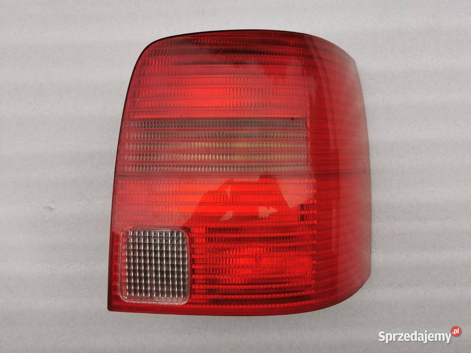 Lampa Prawy Tył Tylna Prawa VW Passat B5 Kombi lampy tylne Wyszków