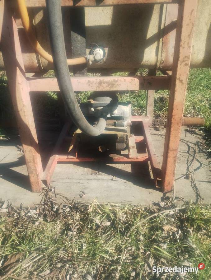 Opryskiwacz zawieszany Przeworsk