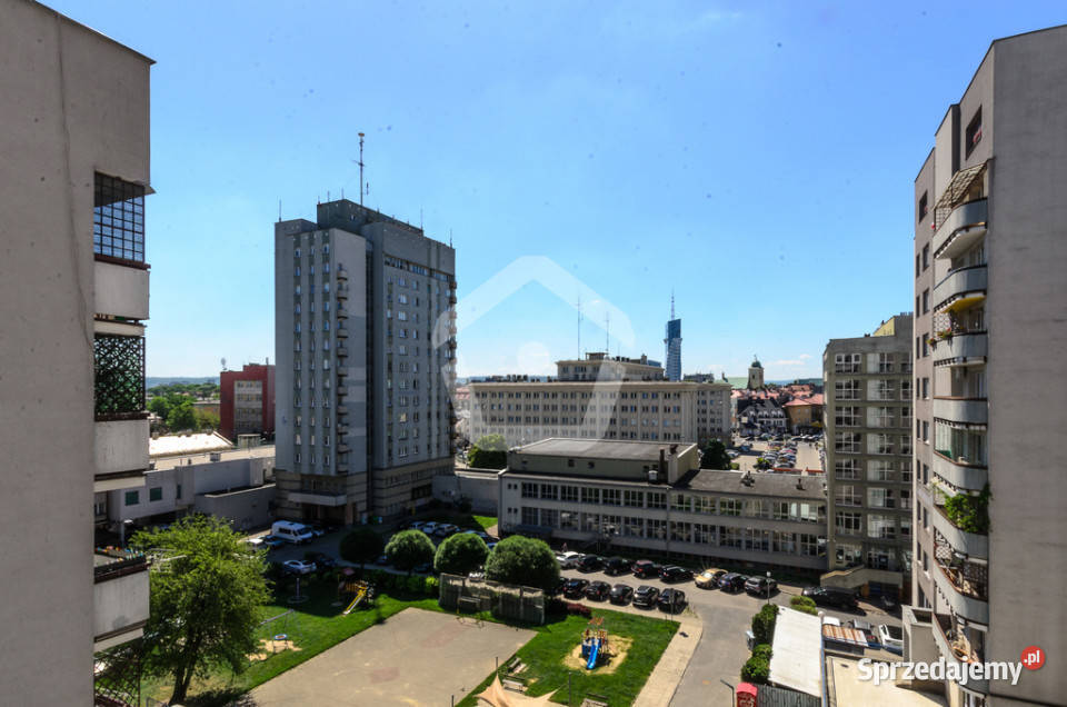 Kawalerka z balkonem w ścisłym centrum Rzeszów sprzedam