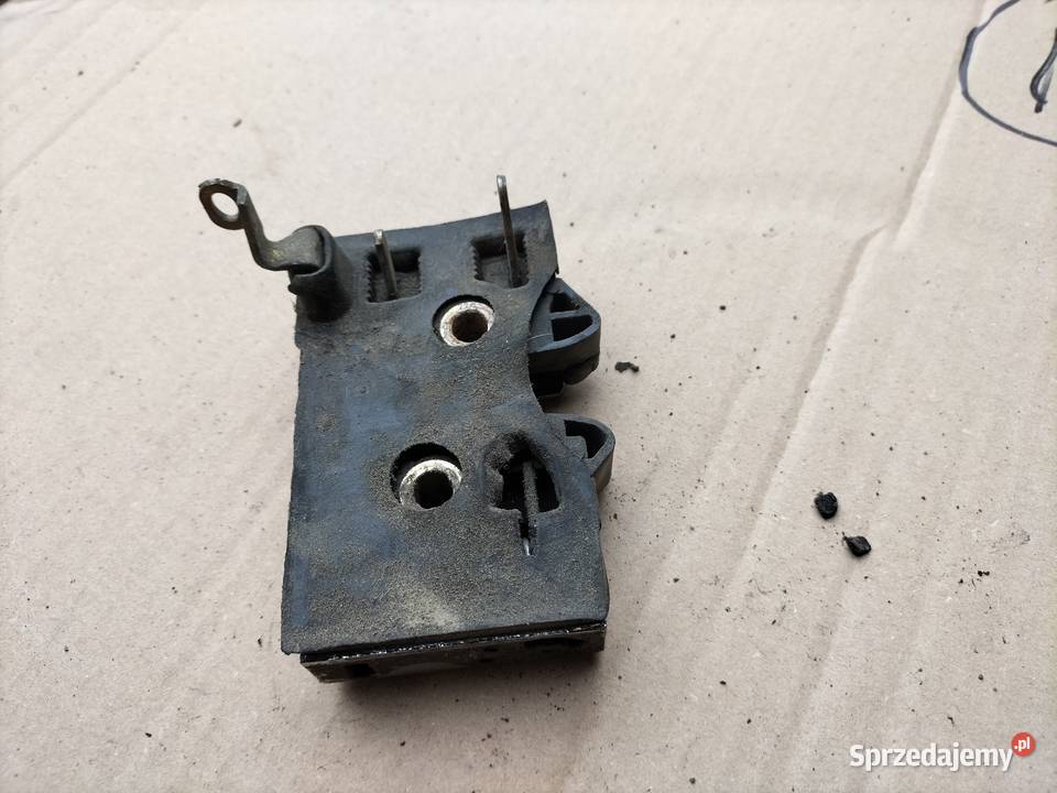 Audi 80 B4 80B4 8A1837016A ZAMEK DRZWI PRZÓD Kamień-Kolonia