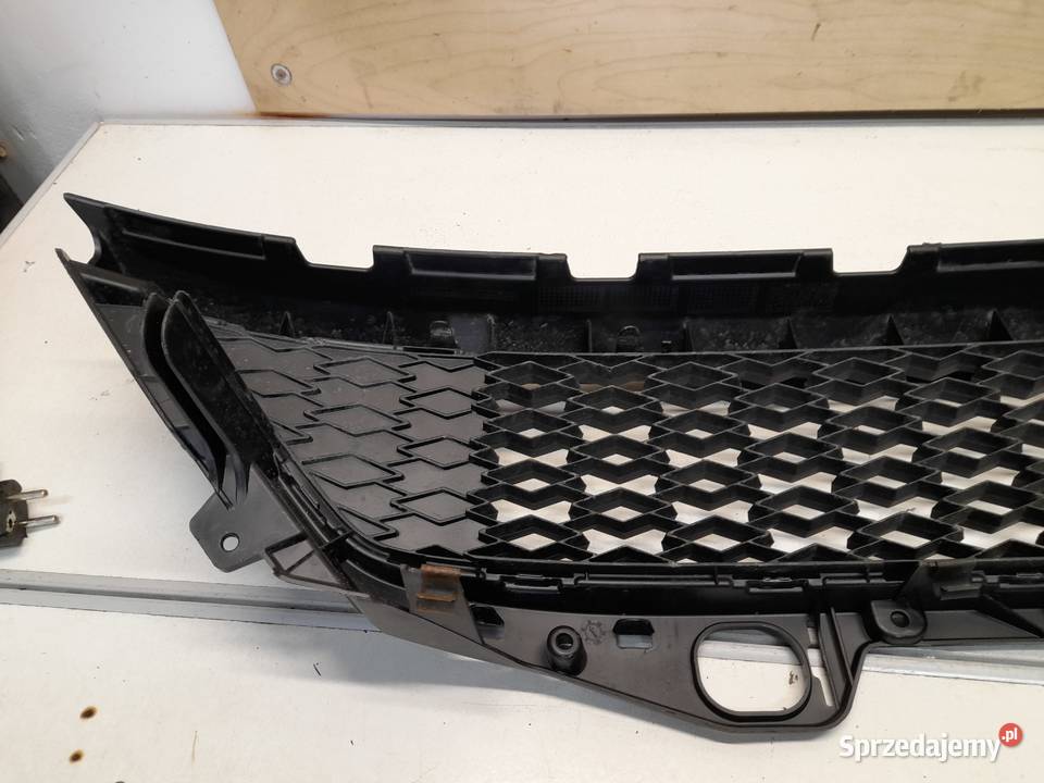 SKODA ENYAQ KRATKA ZDERZAKA ŚRODKOWA 5LA853677A Goleniów