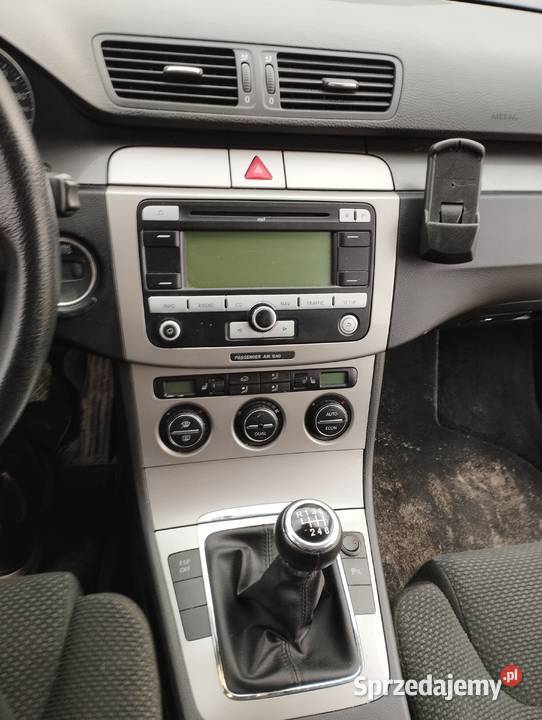 SPRZEDAM VOLKSWAGEN PASSAT B6 KOMBI Osiek