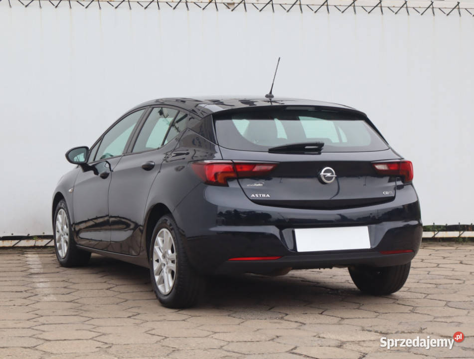 Opel Astra 16 CDTI klimatyzacja