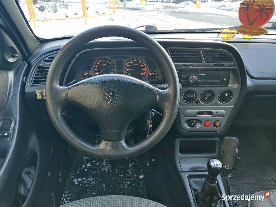PEUGEOT 306 kombi 2003poj 14 benz8zaworowy z 74KM sprzedam