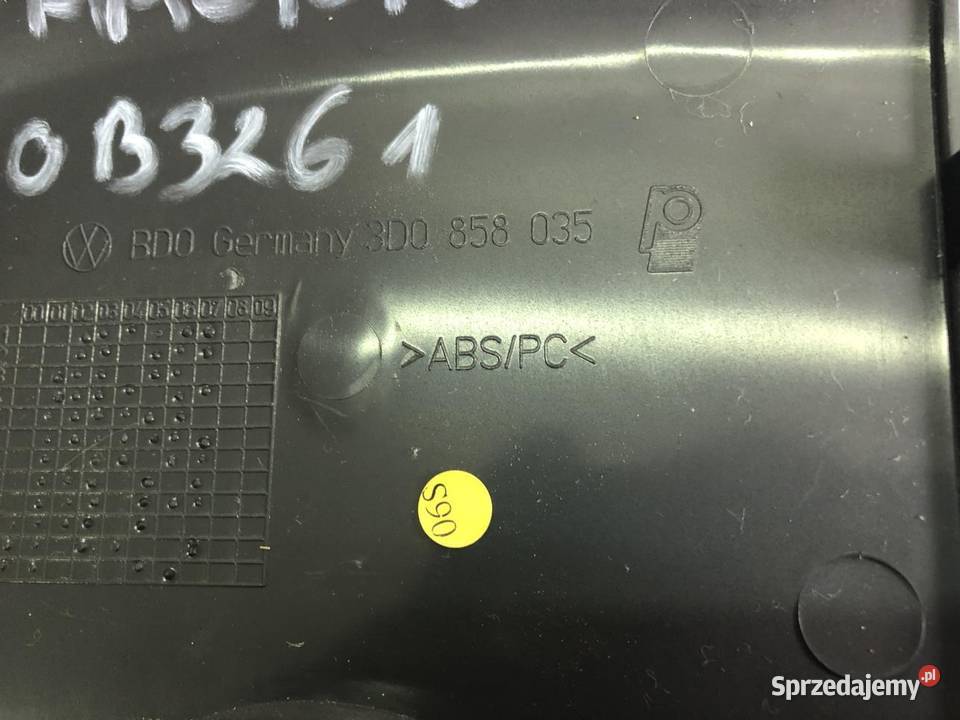 OSŁONA ZAŚLEPKA DESKI 3D0858035 VW PHAETON