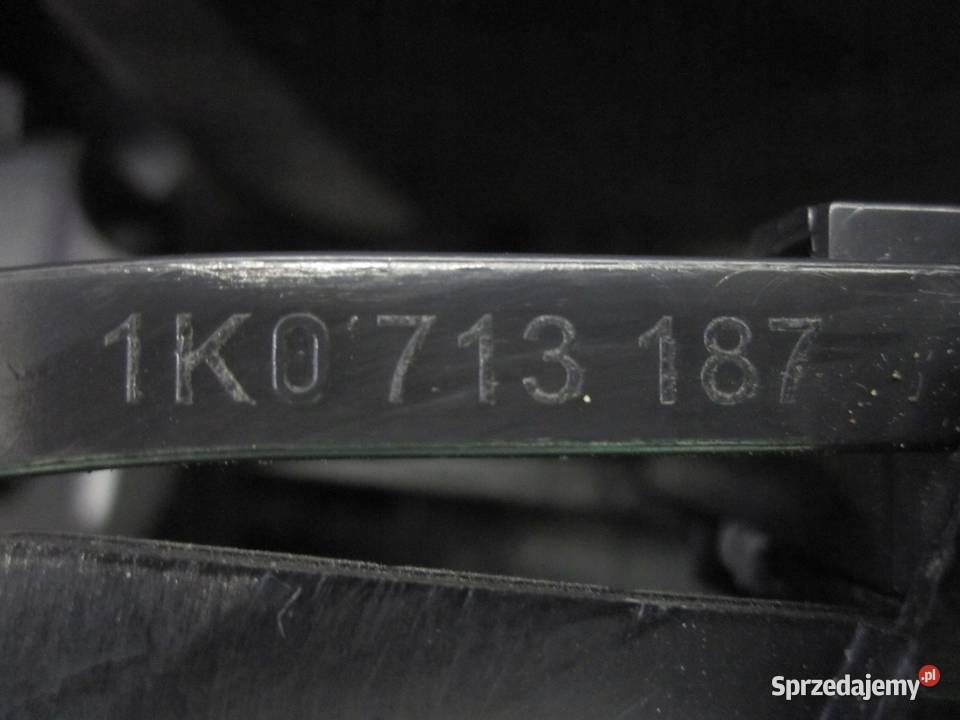 SCIROCCO III 10r schowek podłokietnik 1K5864251C