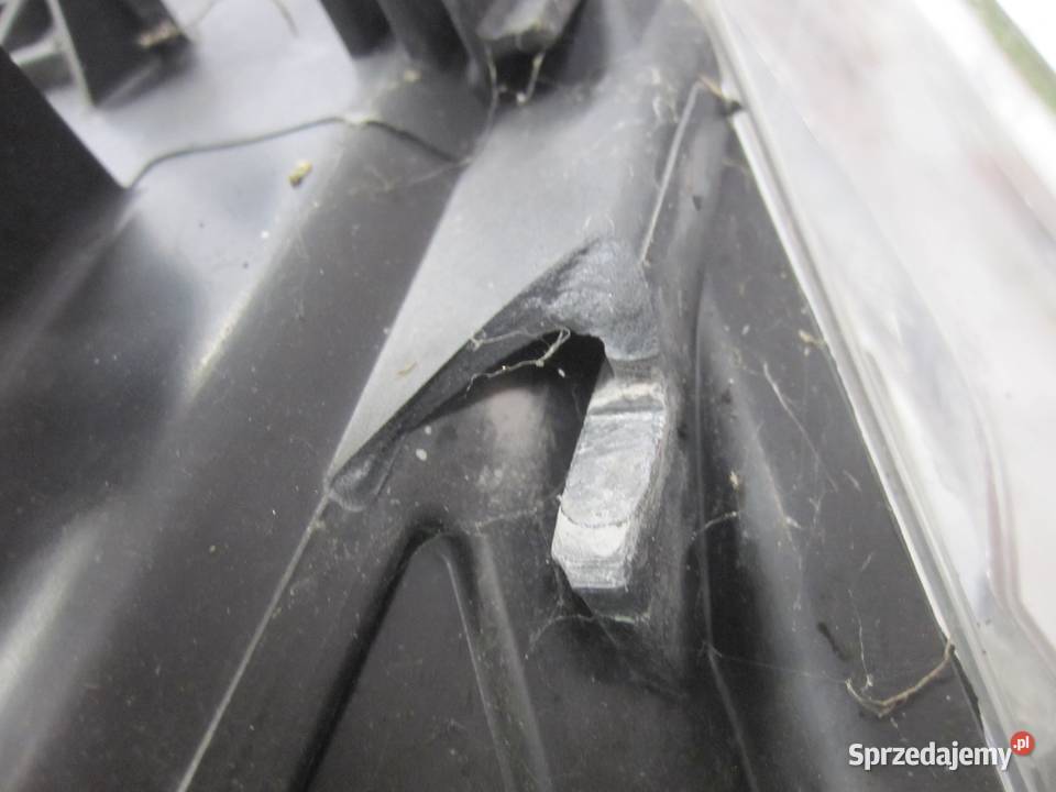 RENAULT MEGANE III 11r lampa lewa przód ANGLIK Motoryzacja Kielce