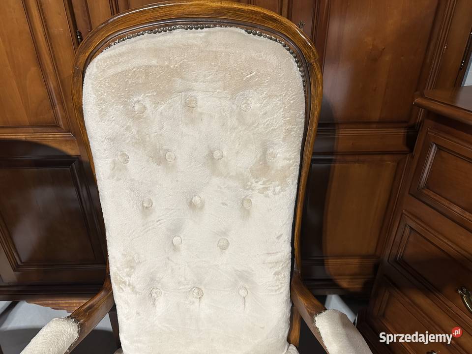 Piękny fotel w stylu Ludwika XV Meble wielkopolskie Sławoszewek