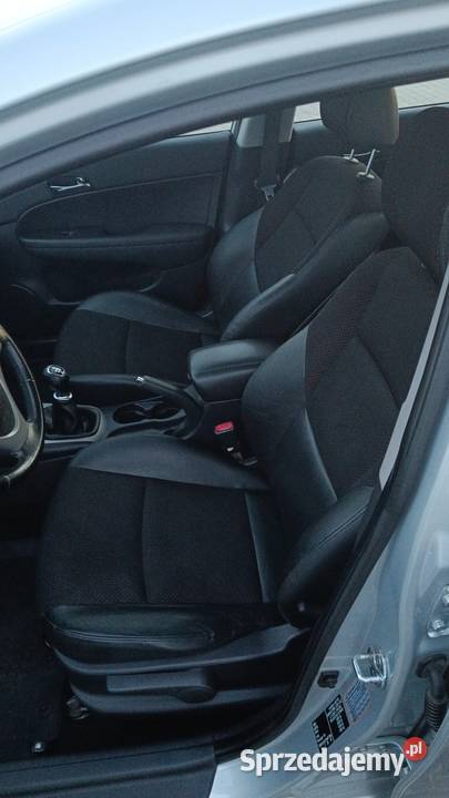 Hyundai i30 kombi najbogatsza wersja wyposażenia ABS Ostrów Wielkopolski