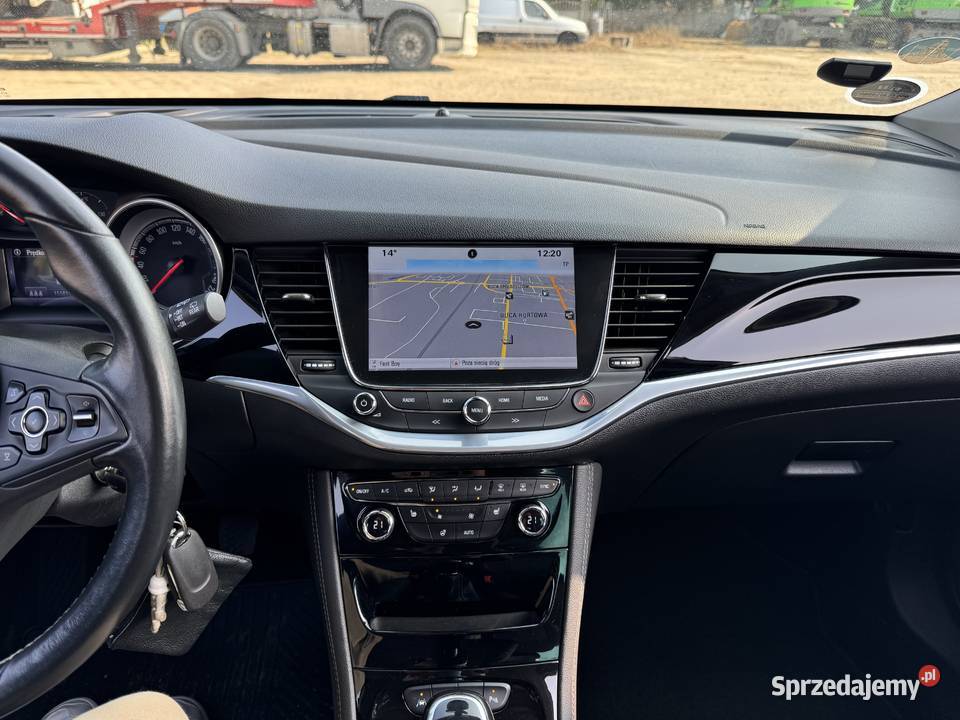 Opel Astra 14 BENZYNA Klimatronik Nawigacja Konin sprzedam