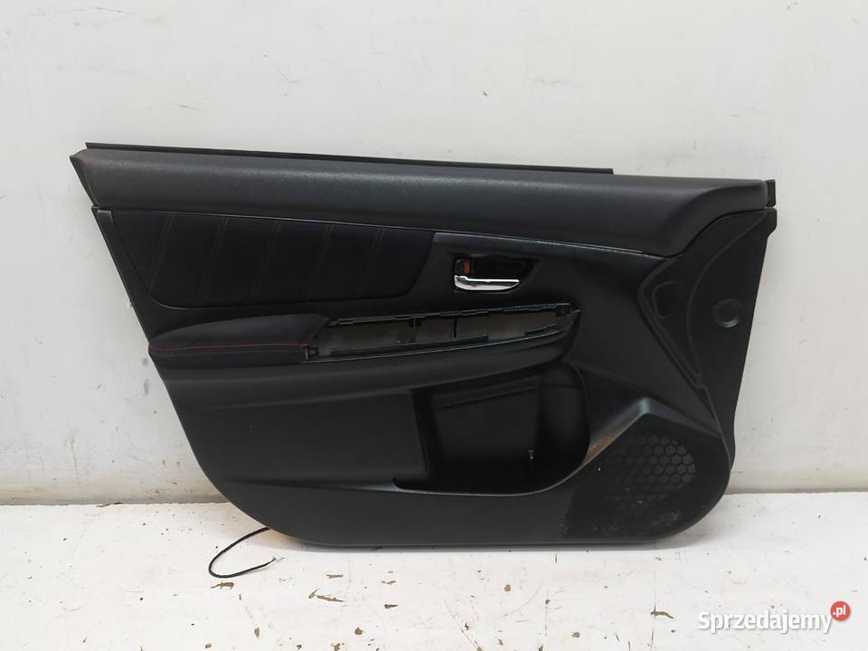 Subaru WRX STI 2015r tapicerka boczek bagażnika dolnośląskie