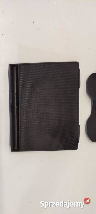 VOLVO XC40 WKŁADY MATY TUNELU 31469125 31469104 sprzedam