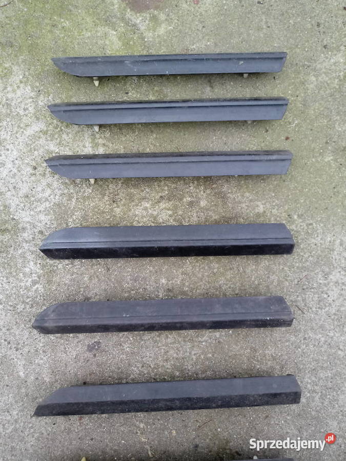 BMW 02 e10 e114 e21 e30 listwy boczne listwy boczne