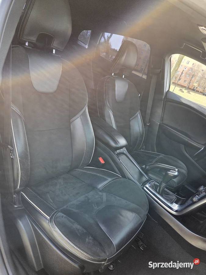 Maxton Polestar 210koni Bixenon garażowany Poniatowa