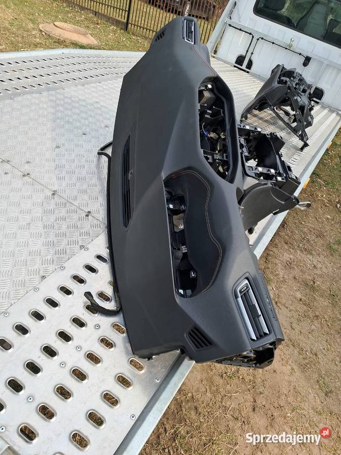 Deska konsola peugeot 308 T9 ORGINAŁ osobowe Kielce sprzedam