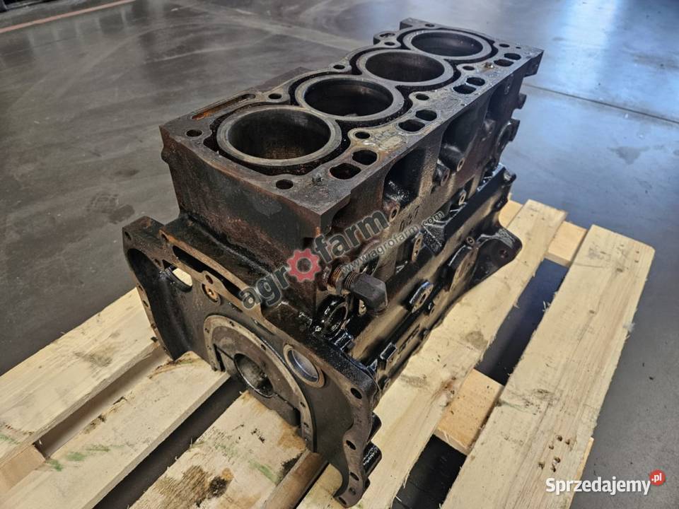 Blok silnika Massey Ferguson 5445 5455 5460 Silnik i osprzęt dolnośląskie Byków