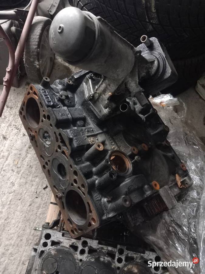 Blok silnika głowica 19 TDI awx
