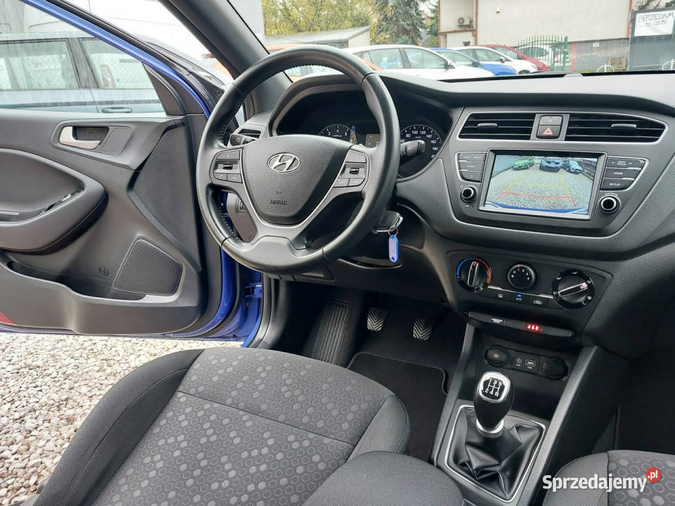 Hyundai i20 SALON bezwypadkowy Kamera CarPlay 51 VAT marża Warszawa