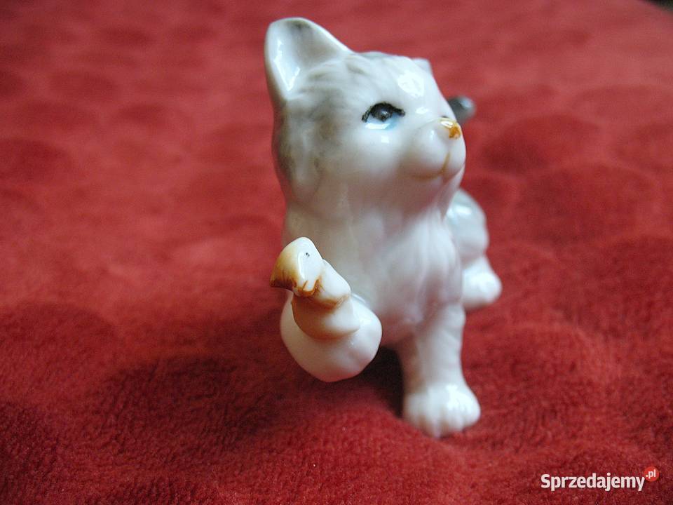 Kot mały kotek z myszką porcelana 7 x 11 x 4 Siedlce