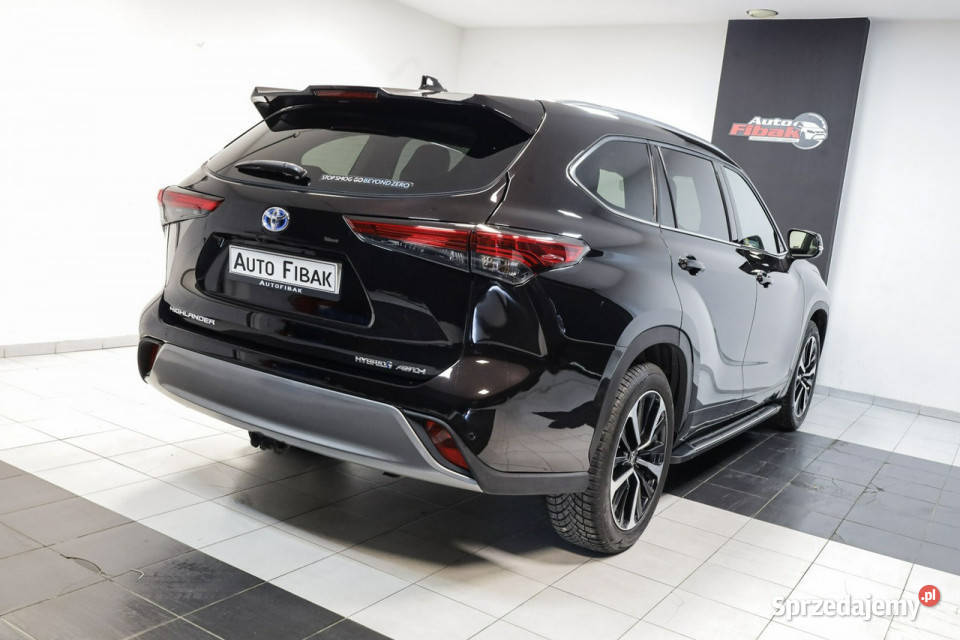 Toyota Highlander ExecutiveSalon PolskaI asystent pasa ruchu Konstantynów Łódzki