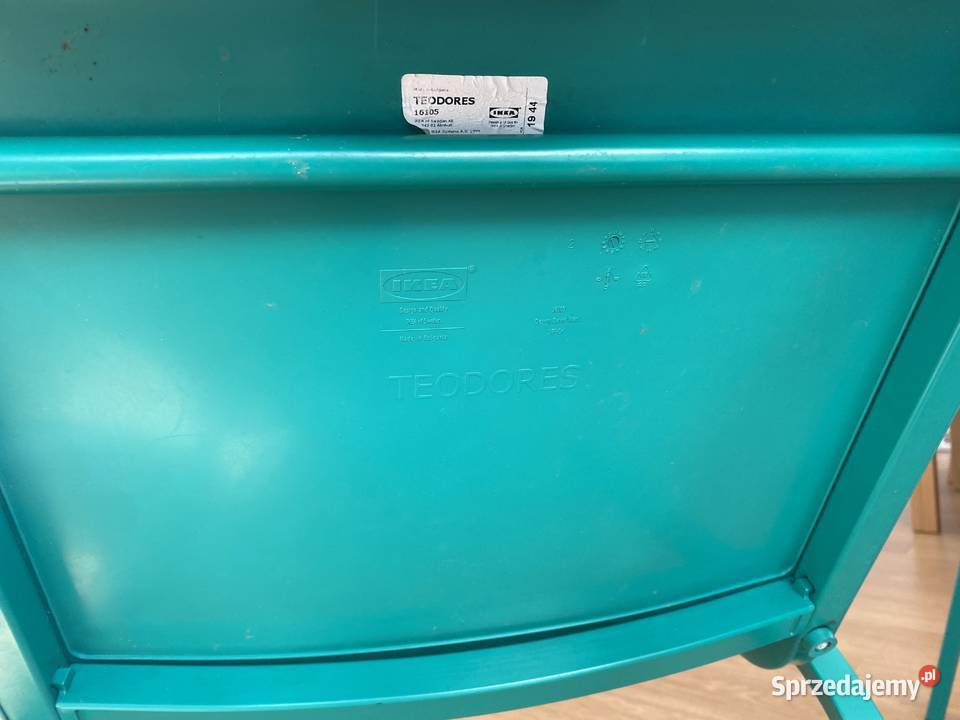 Dwa zielone krzesła Ikea Teodorem Kraków