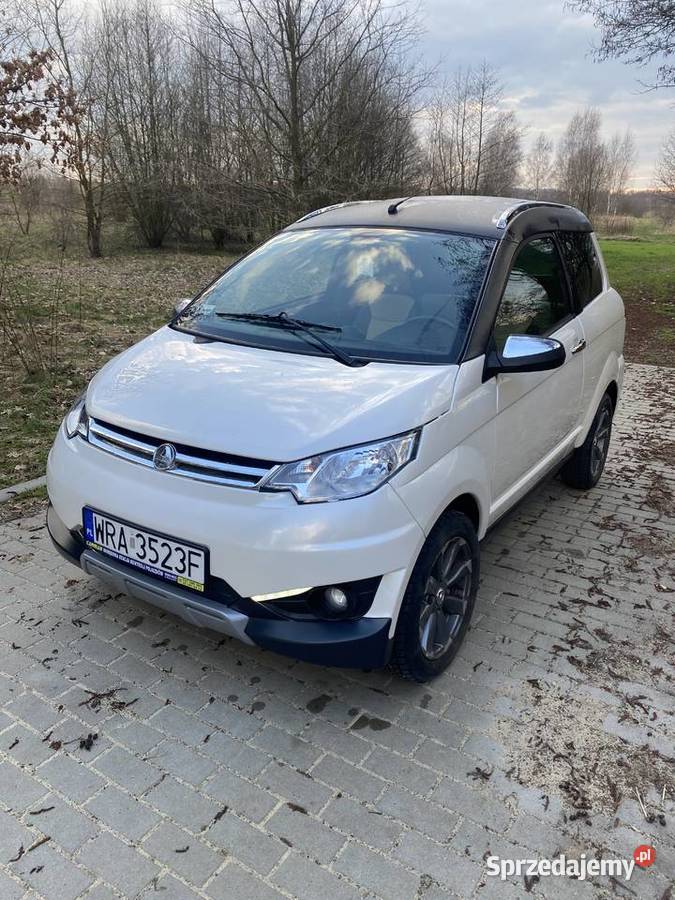 Aixam Crossover GTR Limited Edition gniazdo AUX Koziegłówki