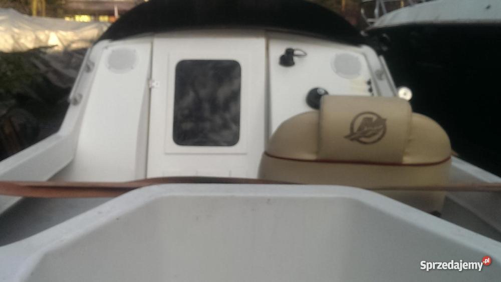 łódź Romana 430x180 Inne pojazdy i łodzie Ząbki