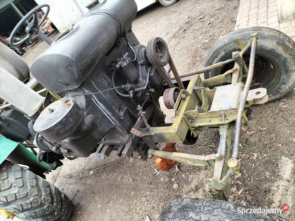 Sam es Papaj samoróbka traktorek silnika s320 Chełm