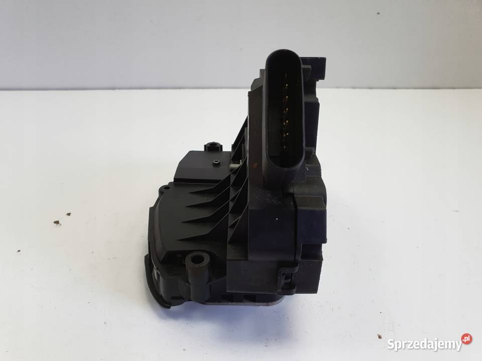 Volvo S60 II V60 ZAMEK DRZWI prawy przód Rudka