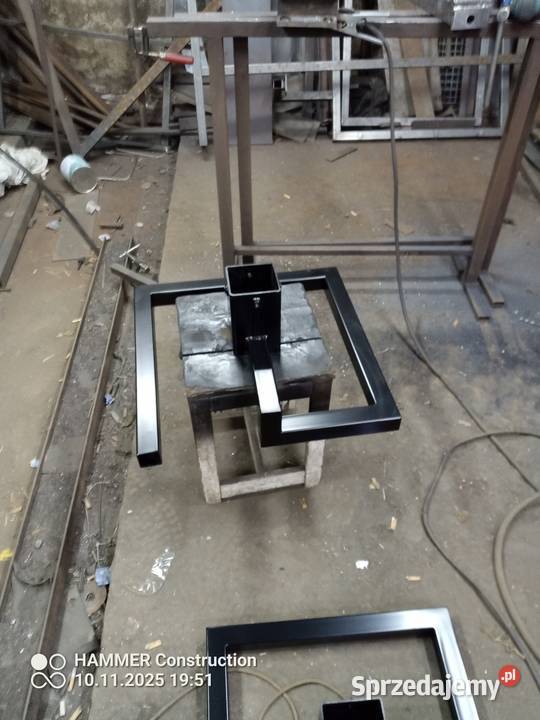 Stojak choinkowy loft metalowy czarny lubelskie Słupie